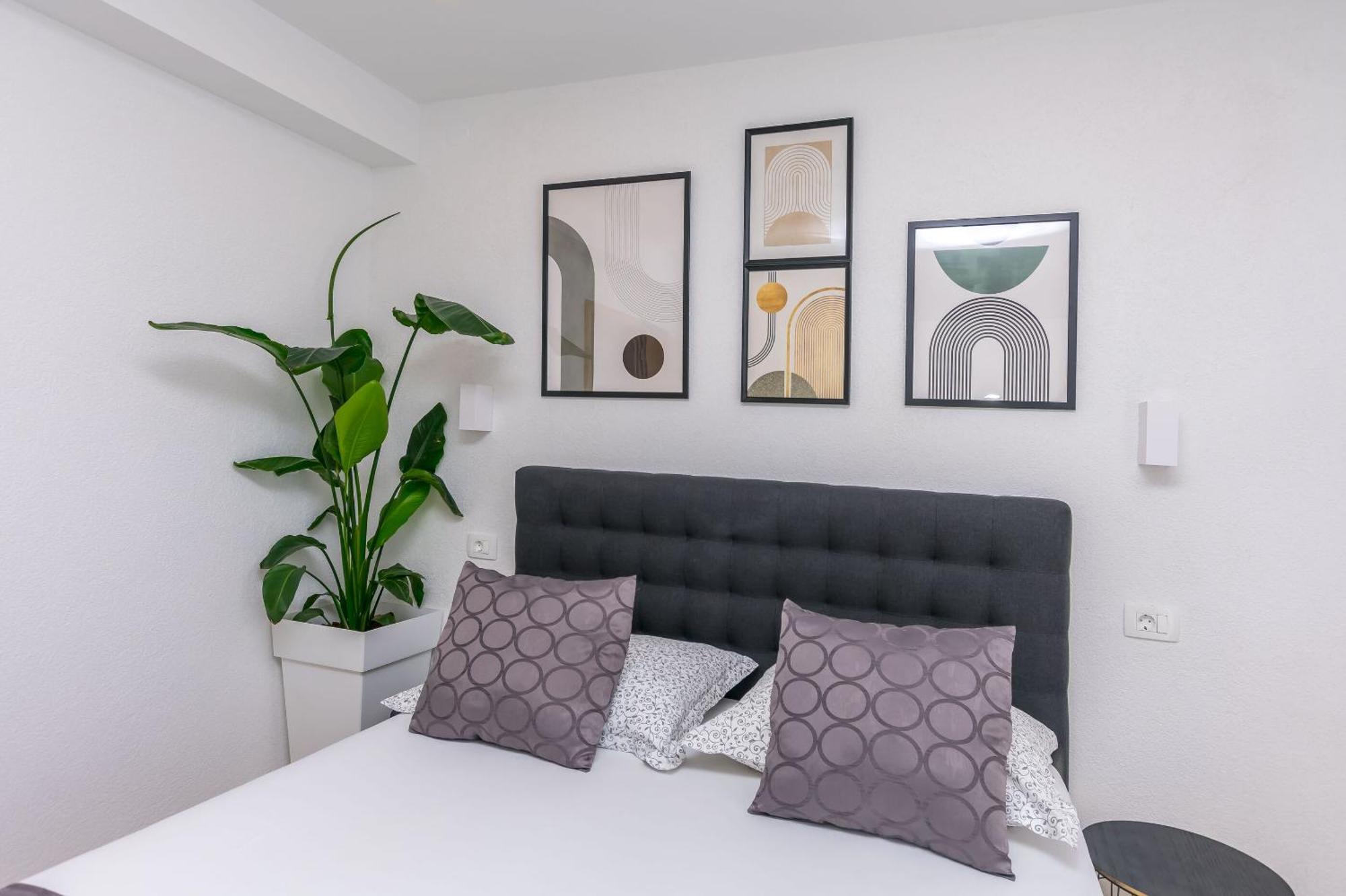 Apartments Mladen Duće 외부 사진